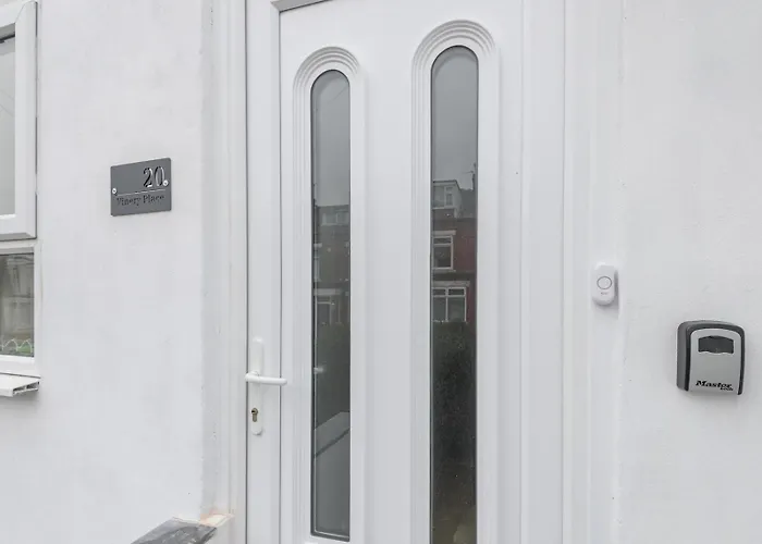 Pass The Keys Festive Family Retreat Near Centre Parking