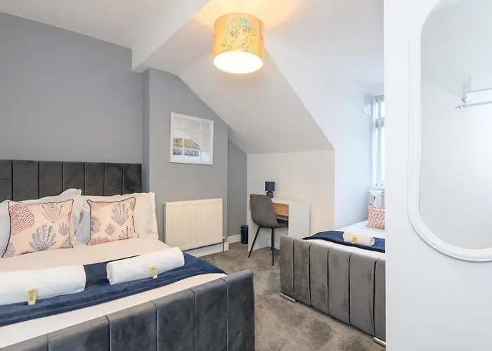 Holiday home Pass The Keys Festive Family Retreat Near Centre Parking