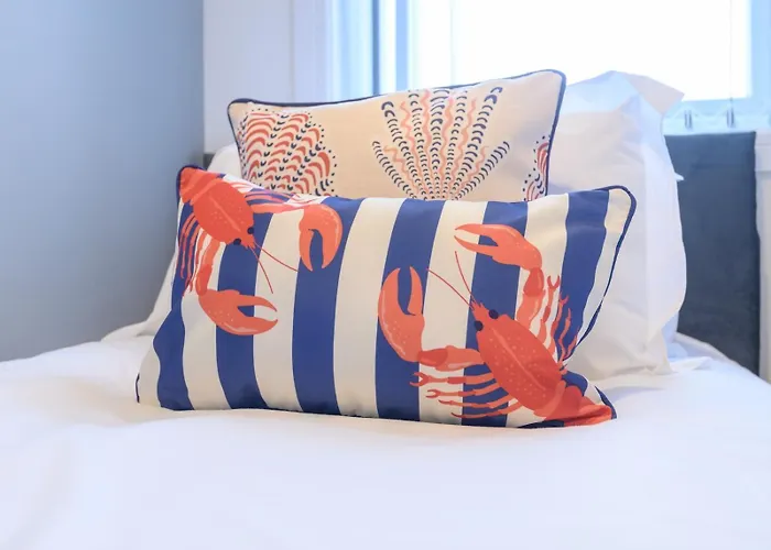 בית נופש Pass The Keys Festive Family Retreat Near Centre Parking לידס