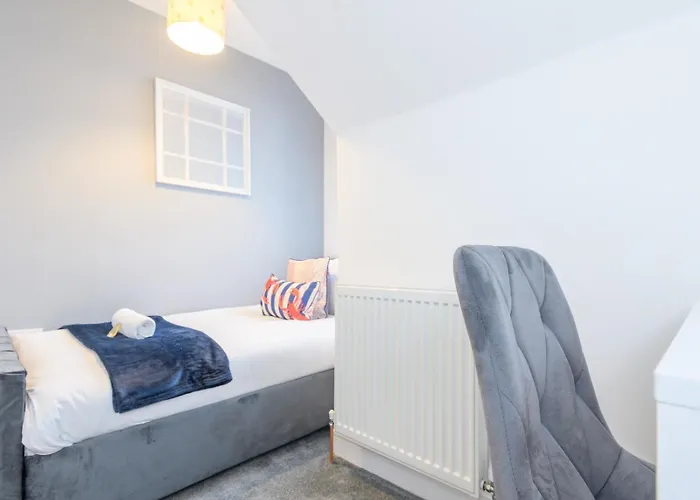 Holiday home Pass The Keys Festive Family Retreat Near Centre Parking Leeds (West Yorkshire)