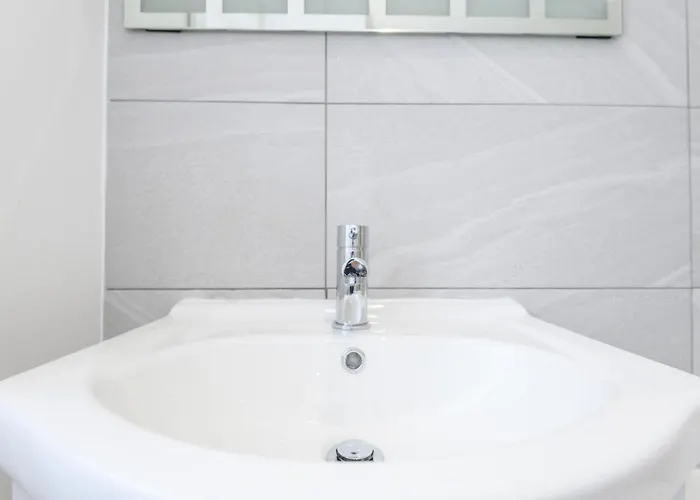 Pass The Keys Festive Family Retreat Near Centre Parking